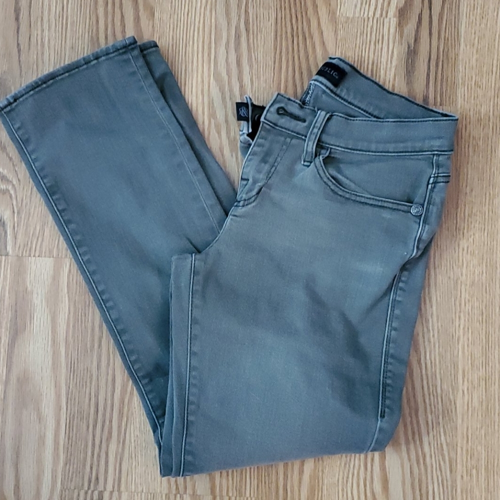 Rock & Republic olive green capri